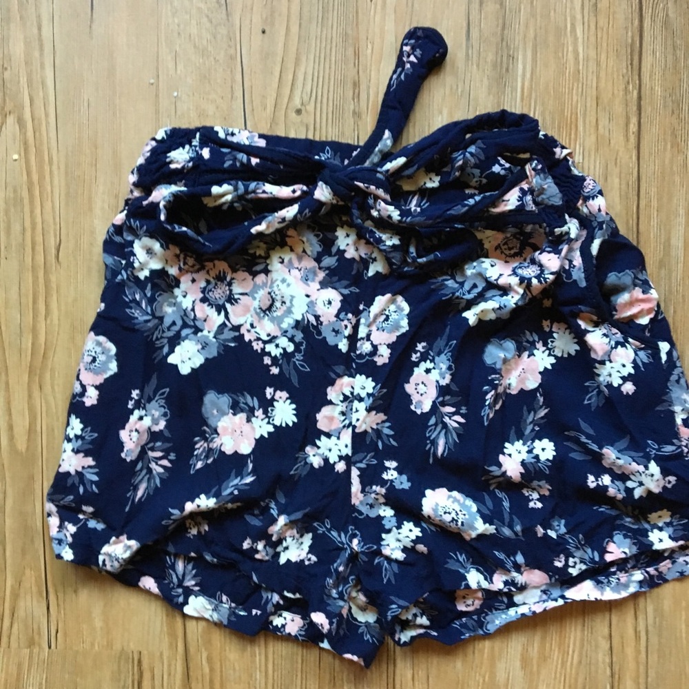 *SOLD* Floral High Waisted Bow Tie Flowy Shorts